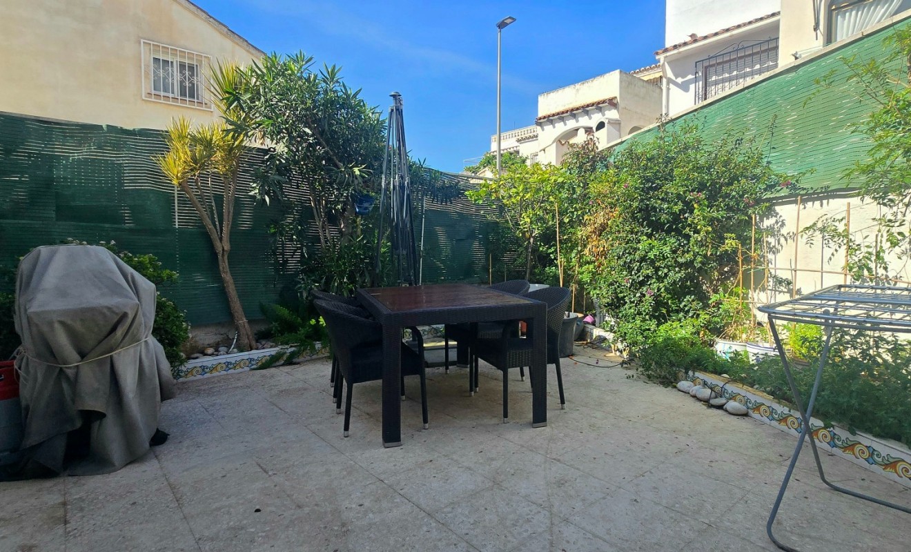 Wederverkoop - Herenhuis - Alfas del Pí