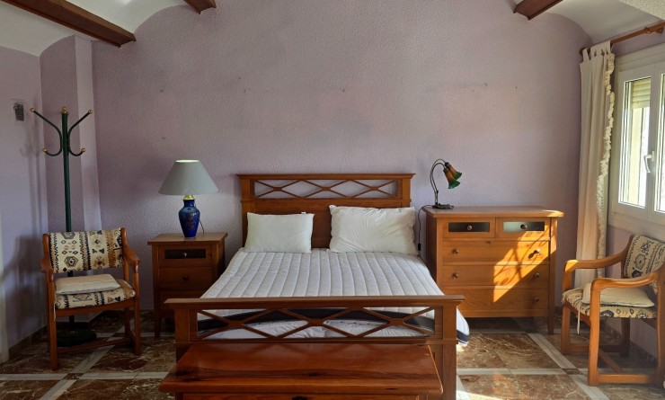 Wederverkoop - Herenhuis - Alfas del Pí