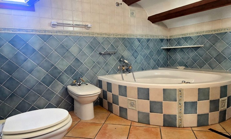 Wederverkoop - Herenhuis - Alfas del Pí