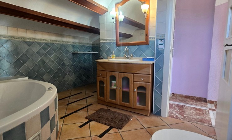 Wederverkoop - Herenhuis - Alfas del Pí