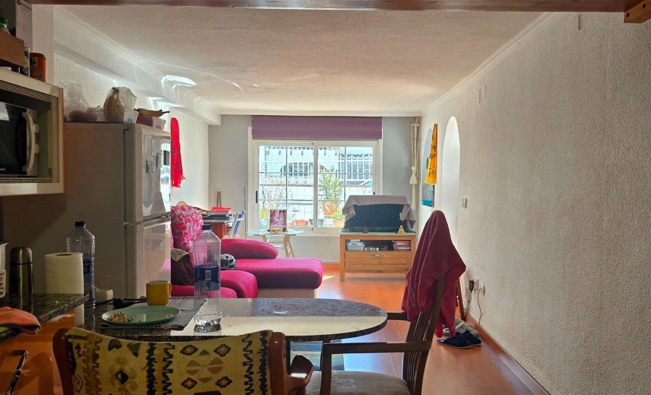 Wederverkoop - Herenhuis - Alfas del Pí