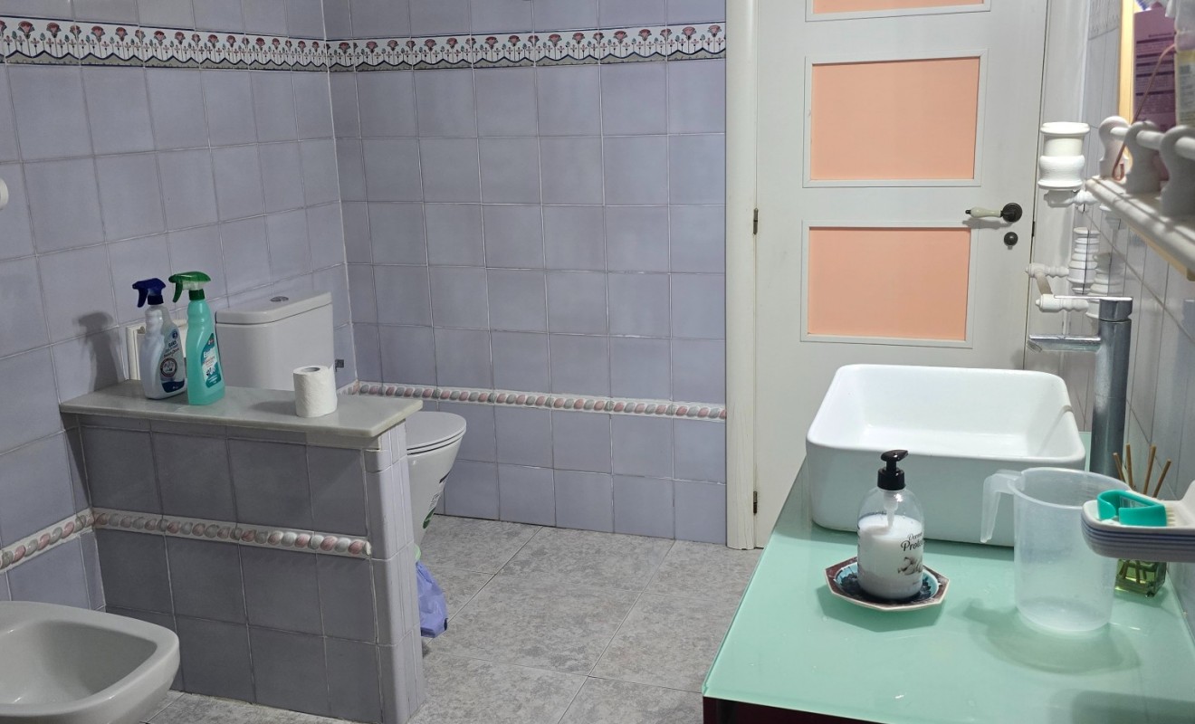 Wederverkoop - Herenhuis - Alfas del Pí