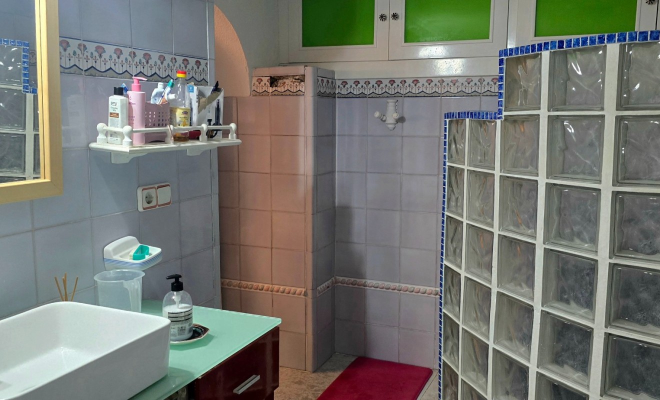 Wederverkoop - Herenhuis - Alfas del Pí