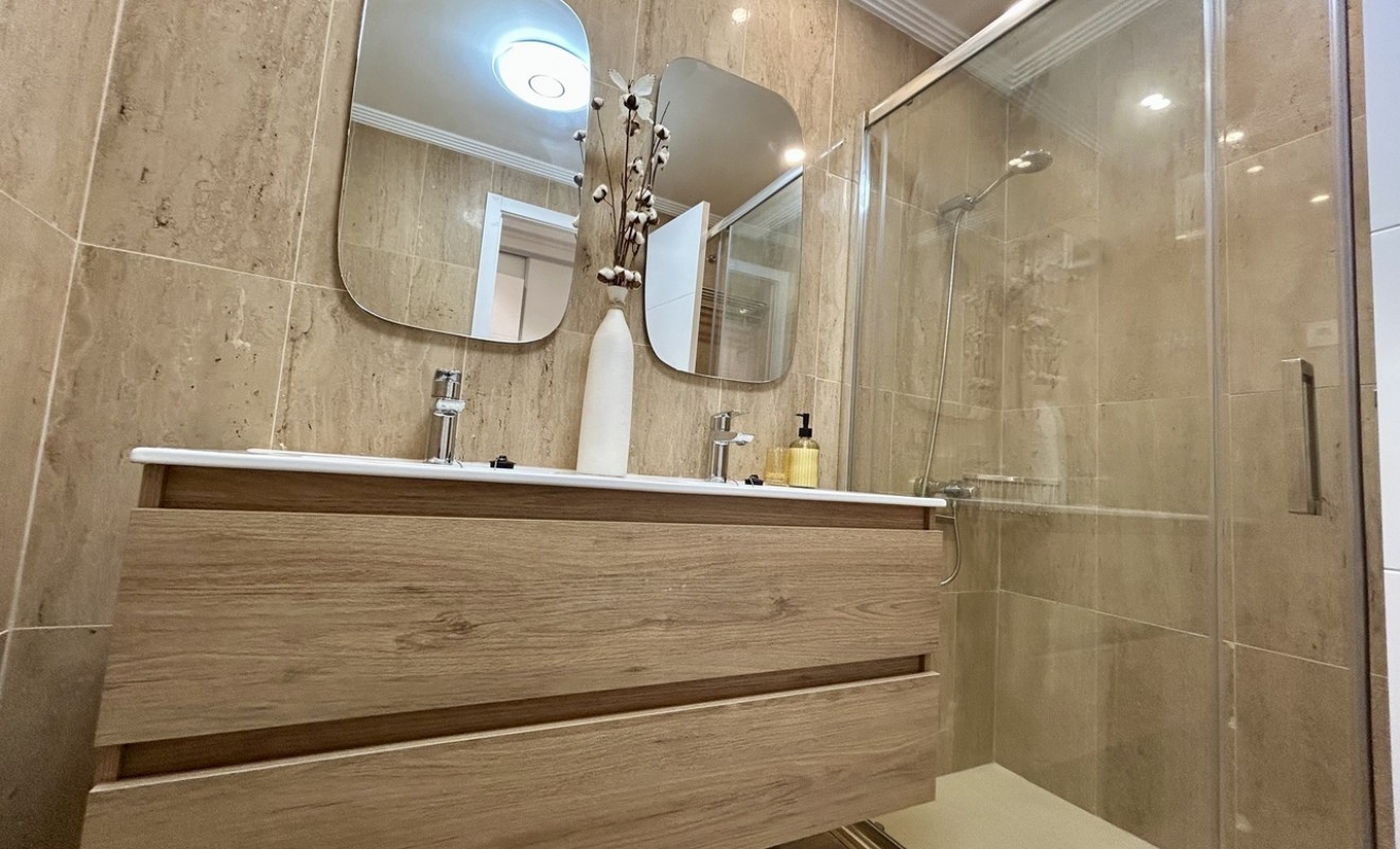 Sale - Apartment - Los Alcázares