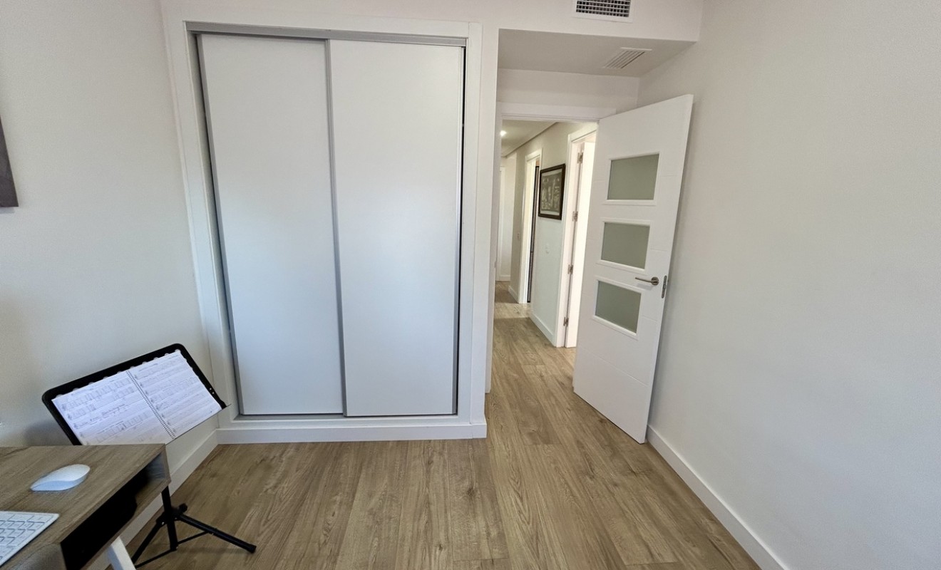 Sale - Apartment - Los Alcázares