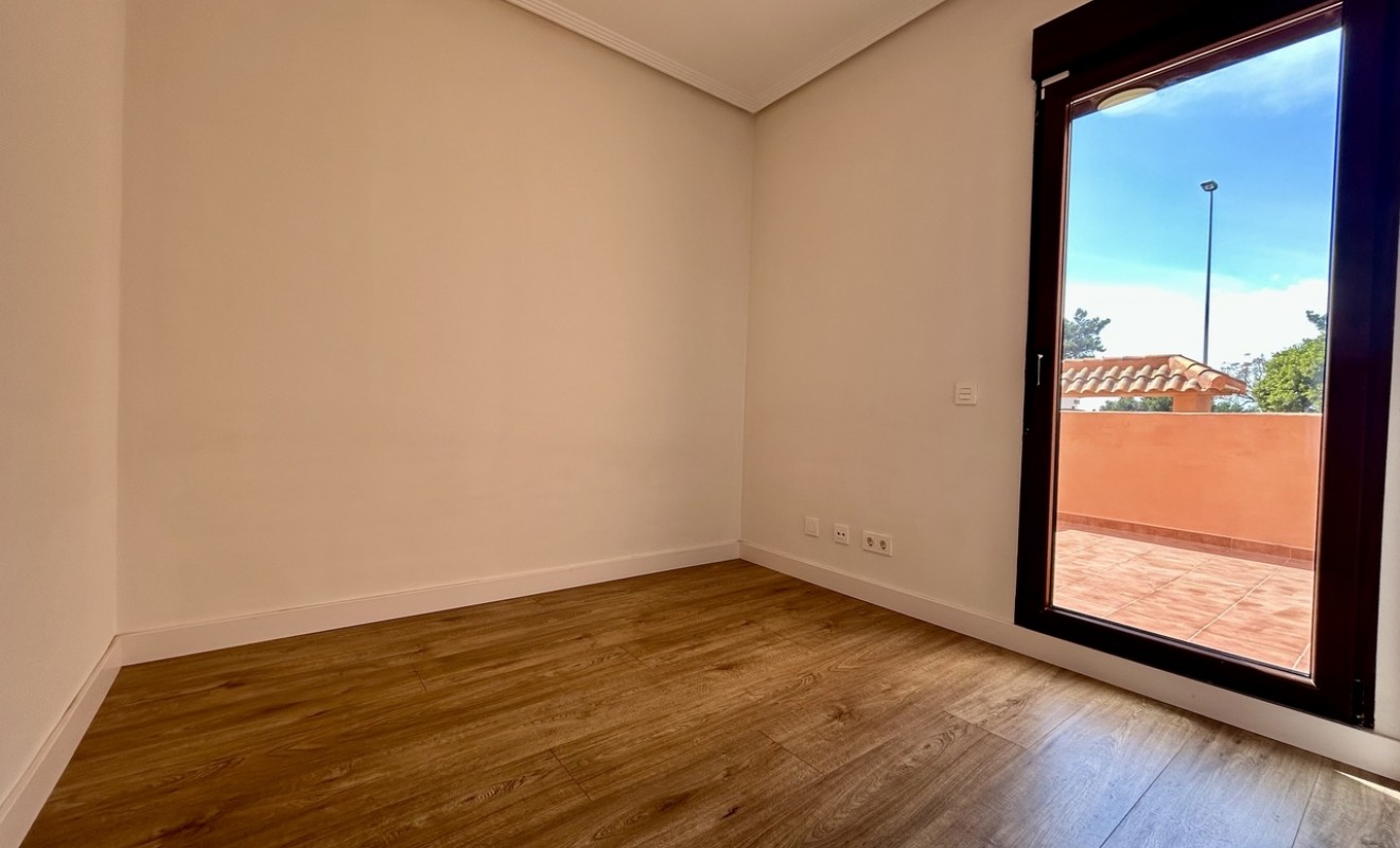 Sale - Apartment - Los Alcázares