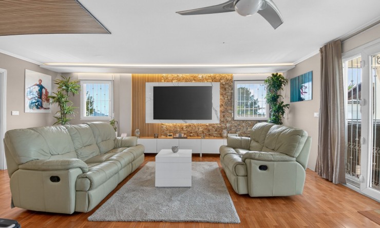 Revente - Finca - Albatera