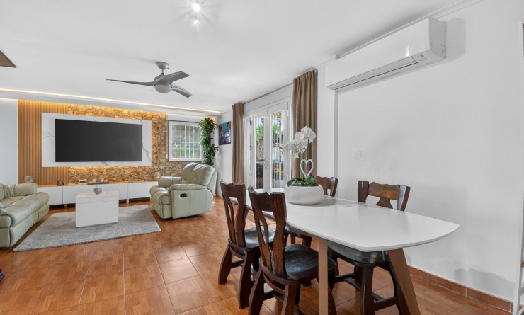 Revente - Finca - Albatera