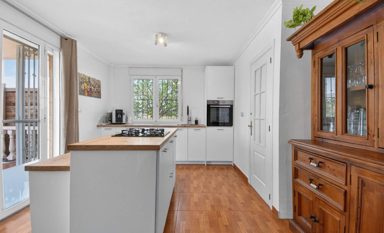 Revente - Finca - Albatera