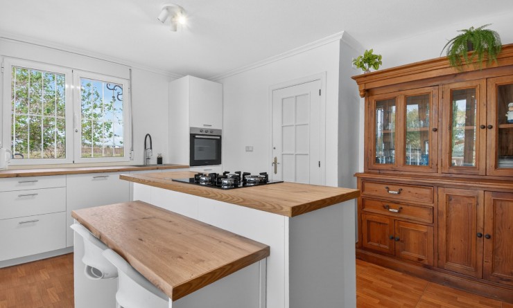 Revente - Finca - Albatera