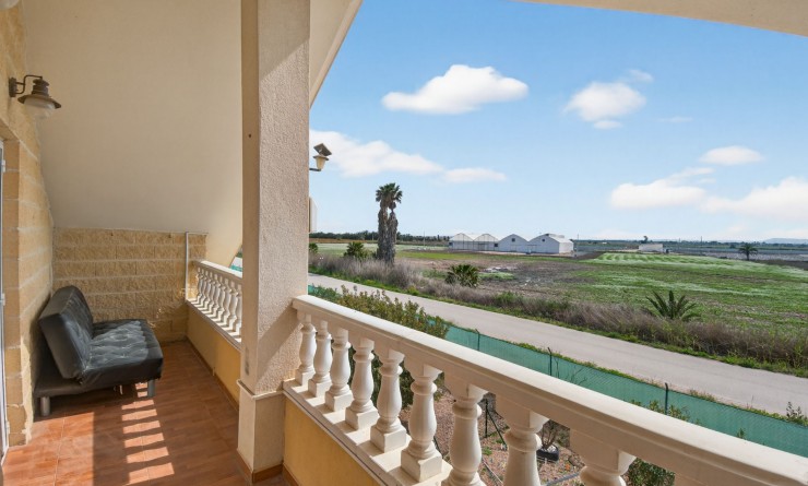 Revente - Finca - Albatera