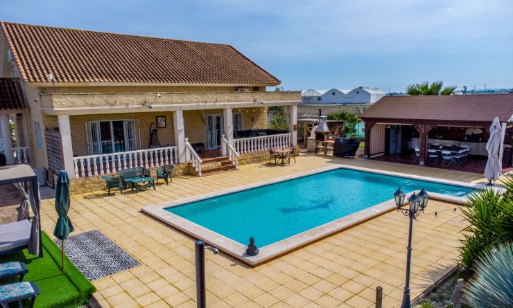 Revente - Finca - Albatera