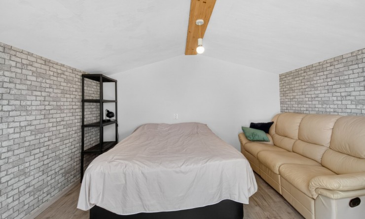 Revente - Finca - Albatera