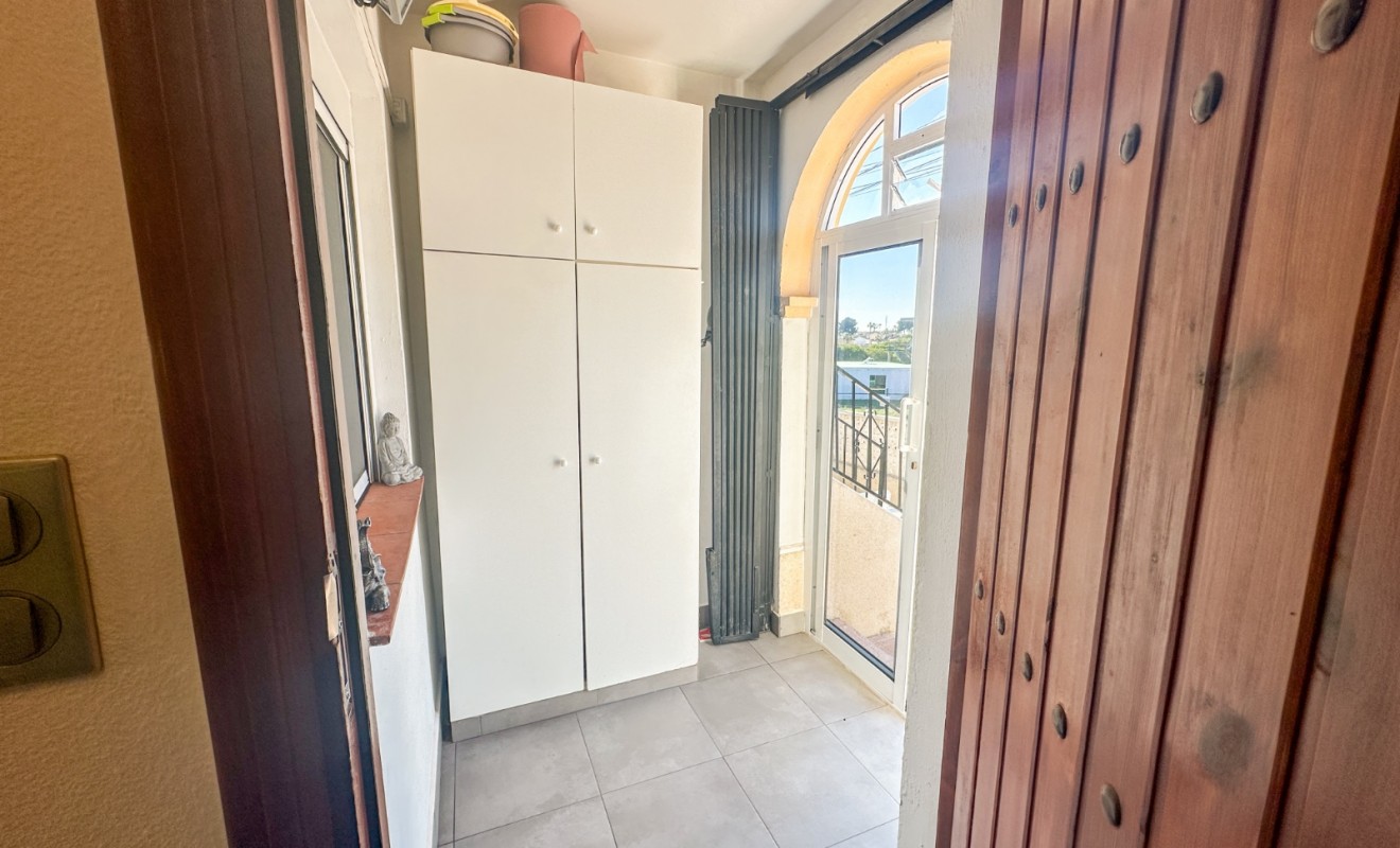 Sale - Apartment / flat - Villamartín