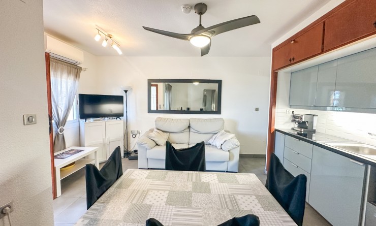 Sale - Apartment / flat - Villamartín