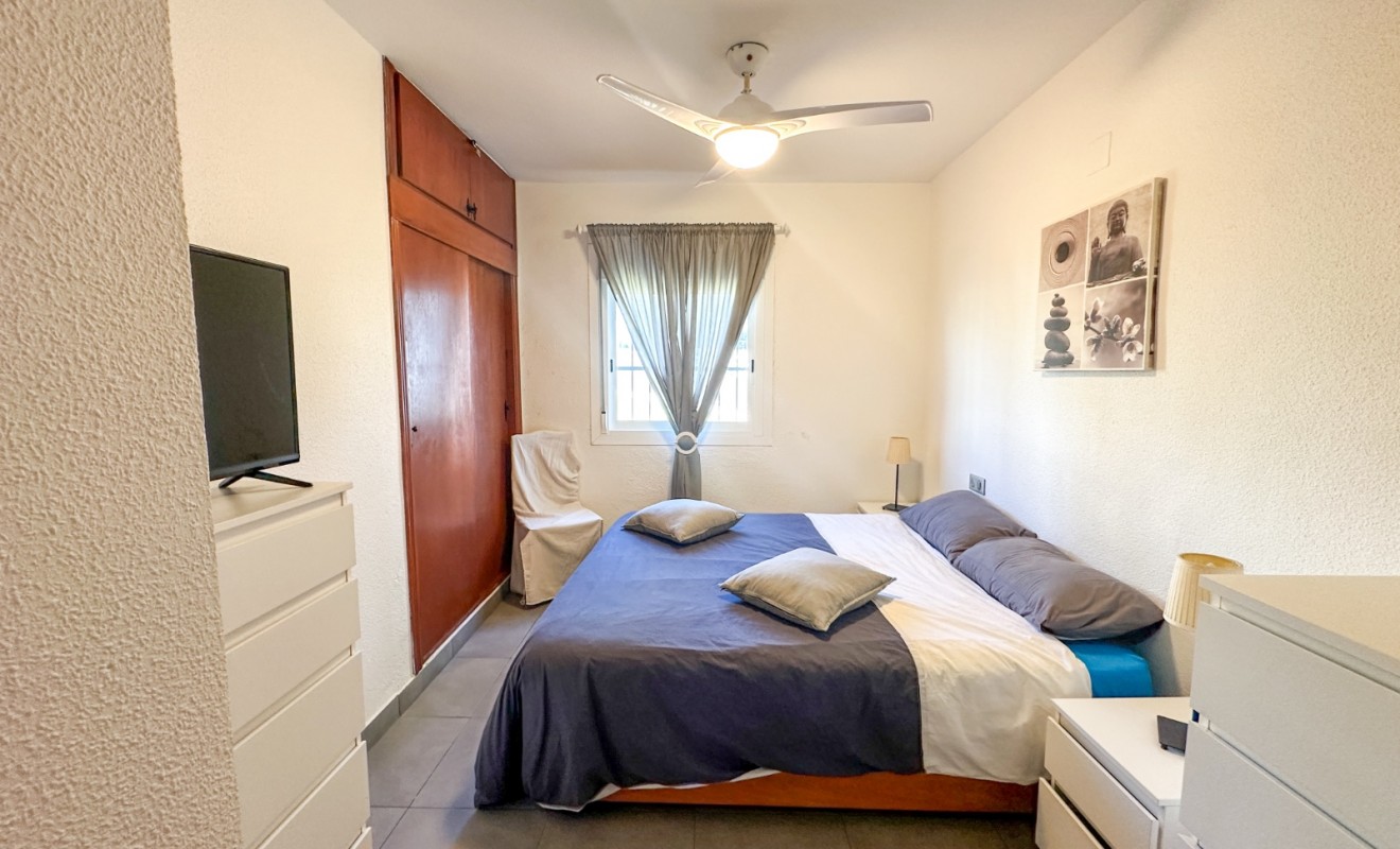 Sale - Apartment / flat - Villamartín