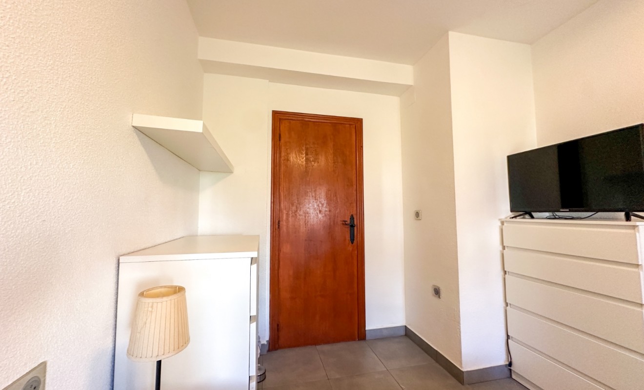 Sale - Apartment / flat - Villamartín