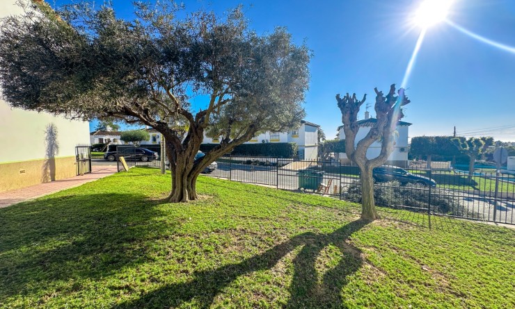 Sale - Apartment / flat - Villamartín