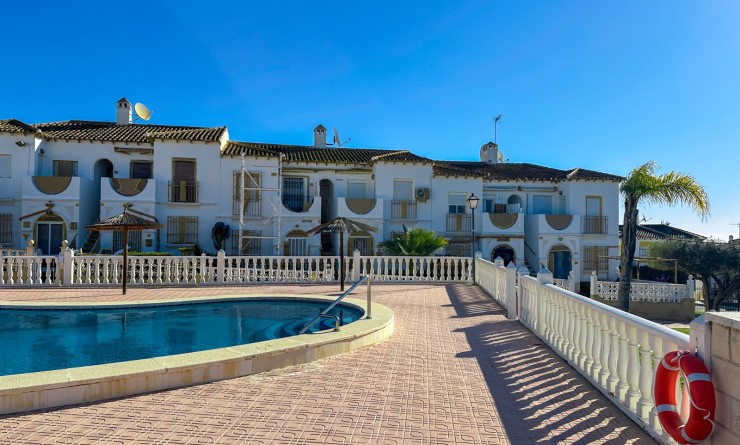 Sale - Apartment / flat - Villamartín