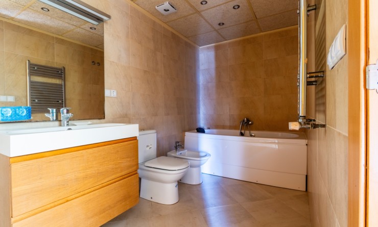 Revente - Villa - Villamartín