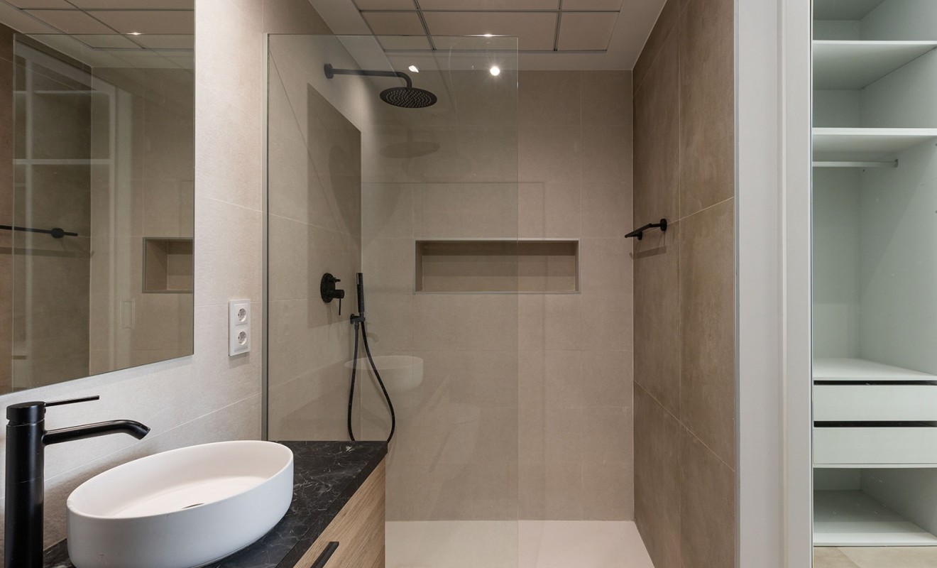 Wederverkoop - House - Dolores