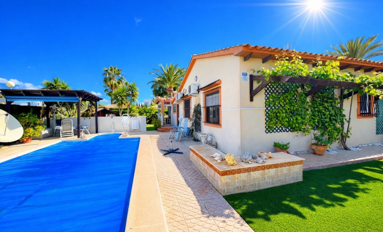 Revente - Villa - Cabo Roig