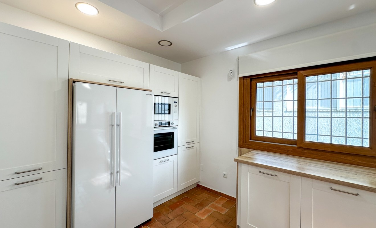 Sale - Villa - Alicante - Campoamor