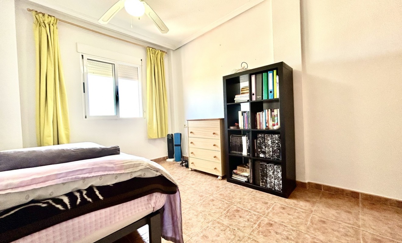 Revente - Appartement - Punta Prima