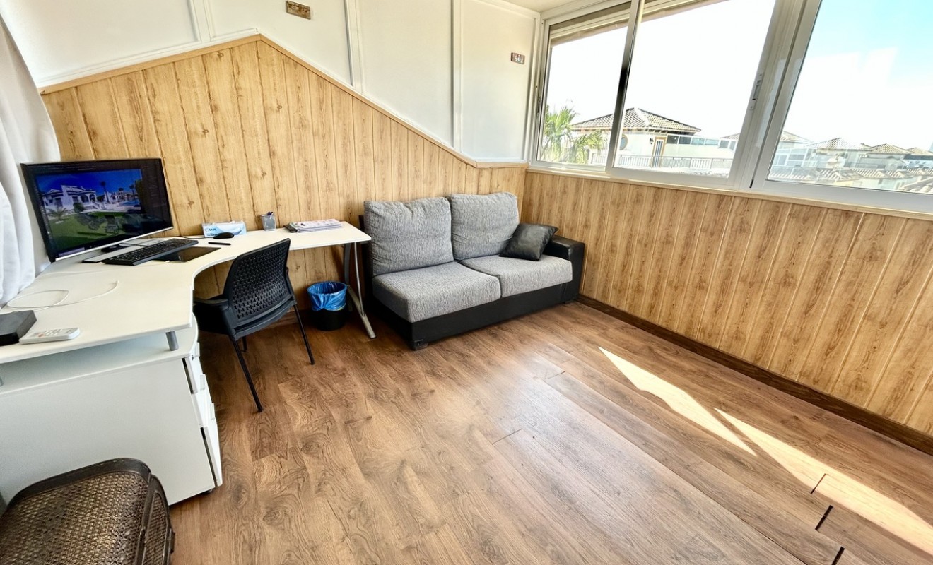 Revente - Appartement - Punta Prima