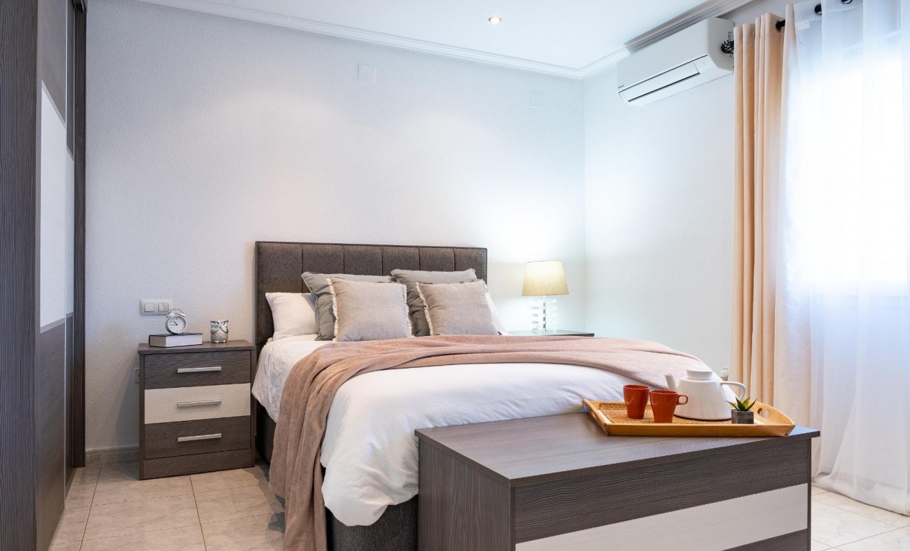 Wederverkoop - Villa - Orihuela Costa - Playa Flamenca