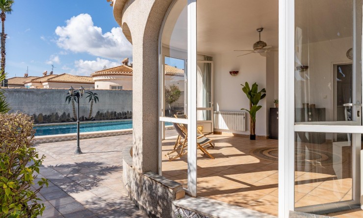 Wederverkoop - Villa - Orihuela Costa - Playa Flamenca