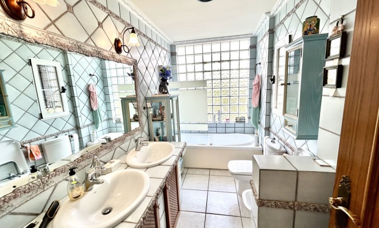 Wederverkoop - Villa - La Mata