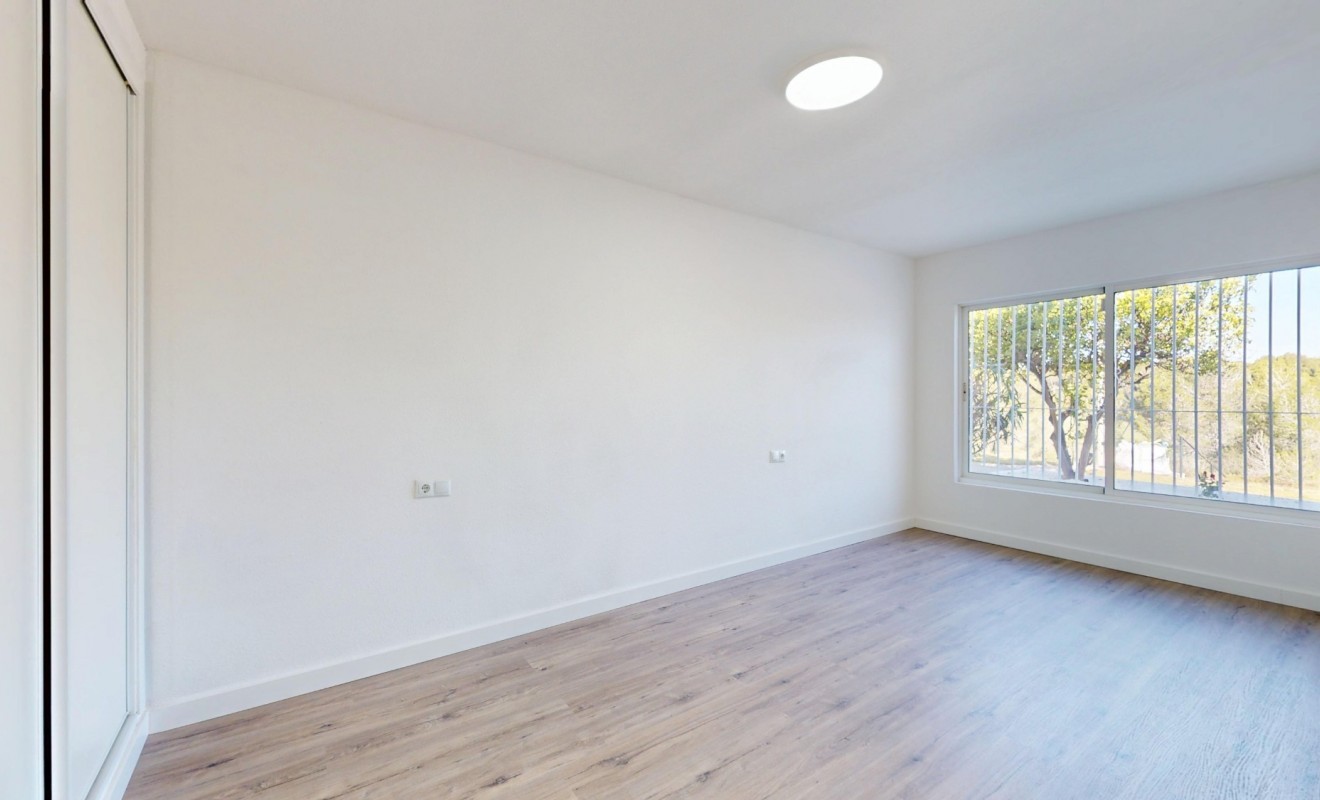 Wederverkoop - Ground Floor Bungalow - Orihuela Costa - Villamartín - Las Filipinas