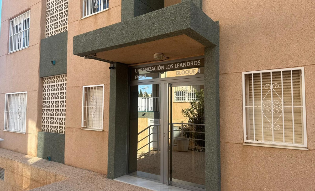 Wederverkoop - Apartamento - Torrevieja - La Mata