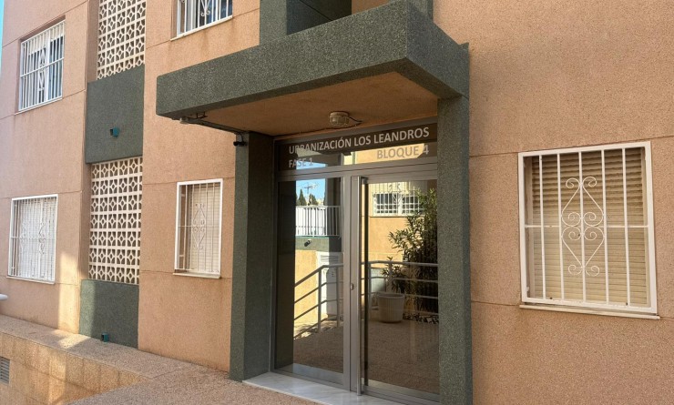 Wederverkoop - Apartamento - Torrevieja - La Mata