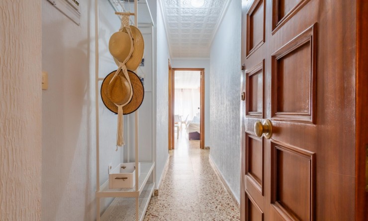 Wederverkoop - Apartamento - Torrevieja - Playa de los Naufragos