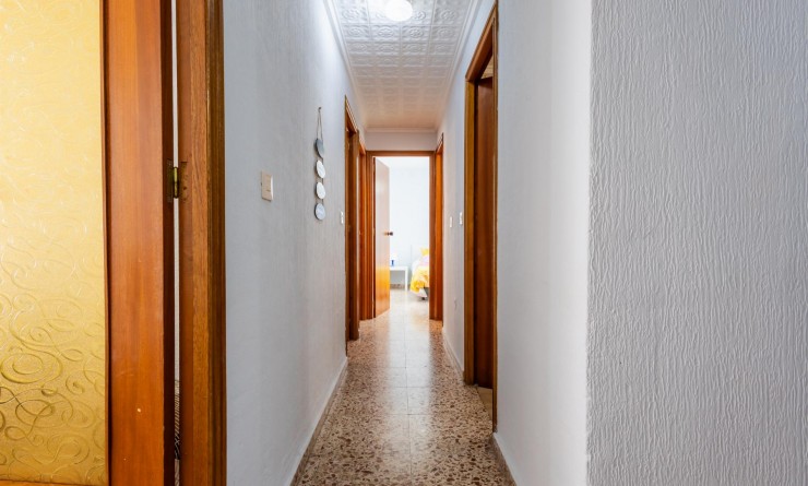 Wederverkoop - Apartamento - Torrevieja - Playa de los Naufragos