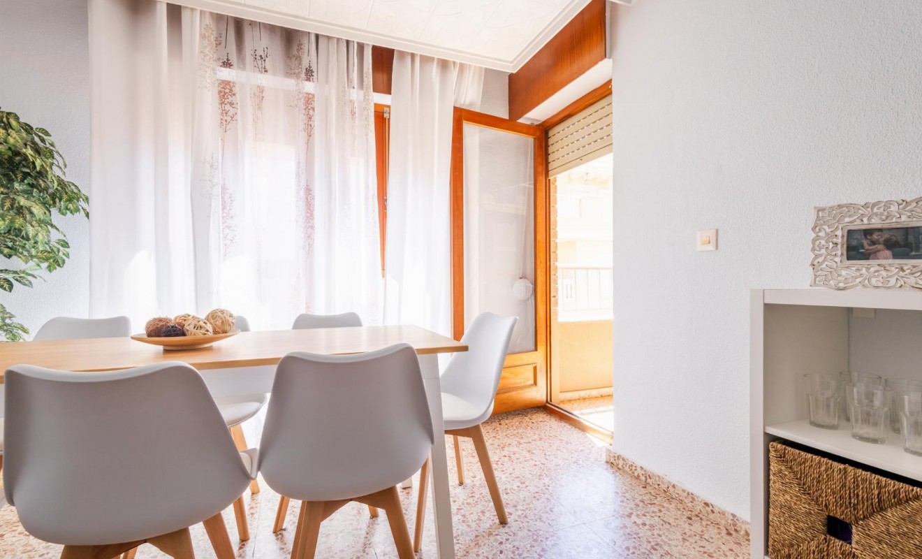 Wederverkoop - Apartamento - Torrevieja - Playa de los Naufragos