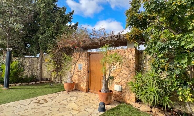 Sale - Villa - Alicante - Campoamor