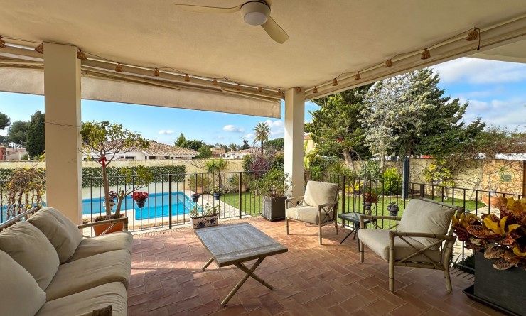 Sale - Villa - Alicante - Campoamor