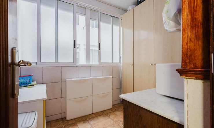 Wederverkoop - Apartamento - Torrevieja - Playa del Acequión