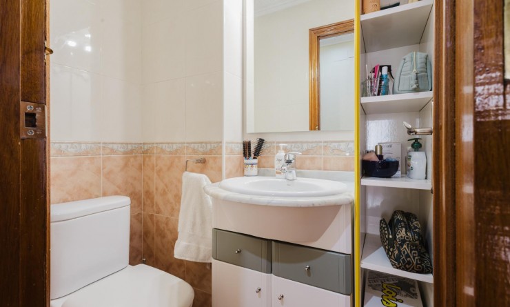 Wederverkoop - Apartamento - Torrevieja - Playa del Acequión