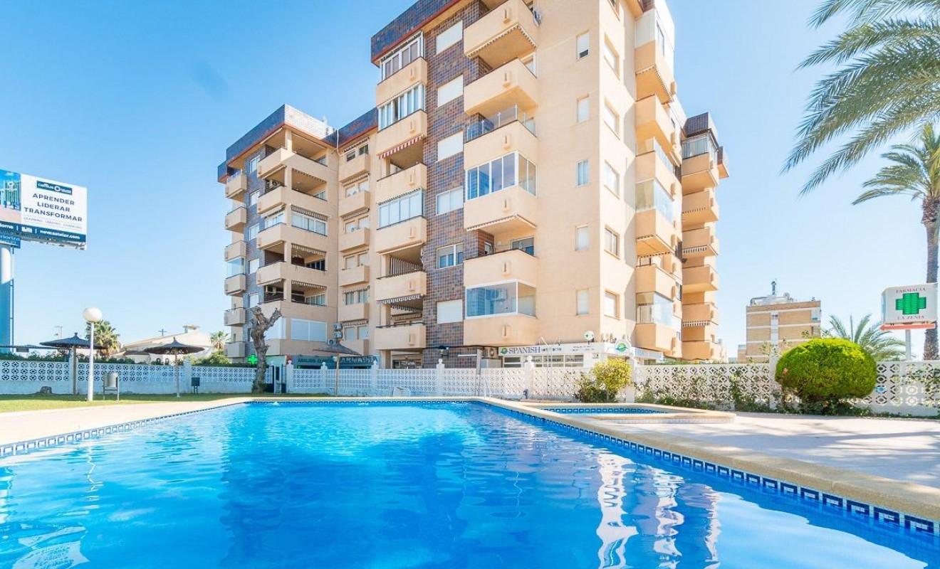 Wederverkoop - Flat - Orihuela Costa - La Zenia
