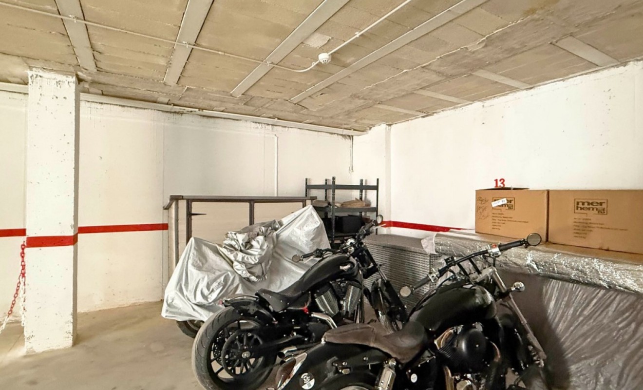 Wederverkoop - Garage - Orihuela Costa - Lomas de Cabo Roig