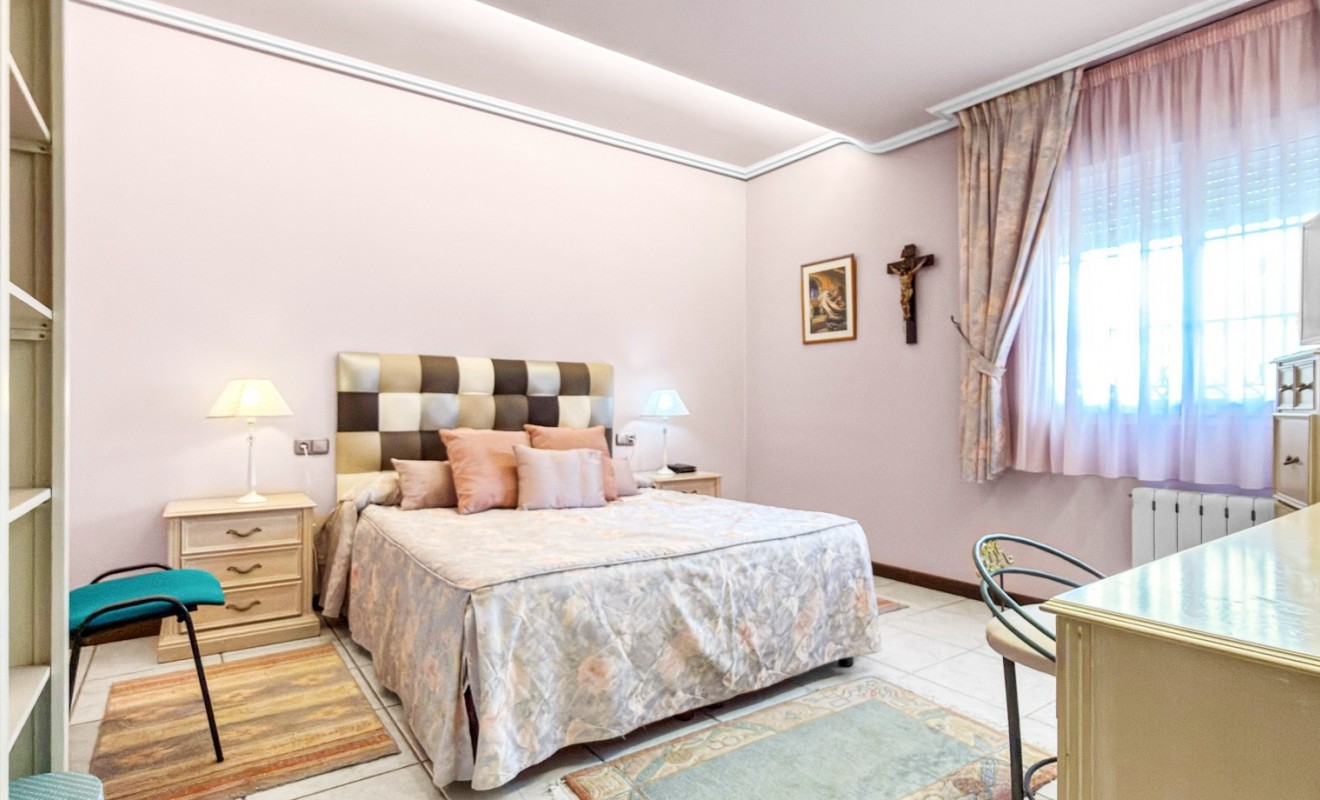 Wederverkoop - Detached villa - Torrevieja - Torrelamata - La Mata