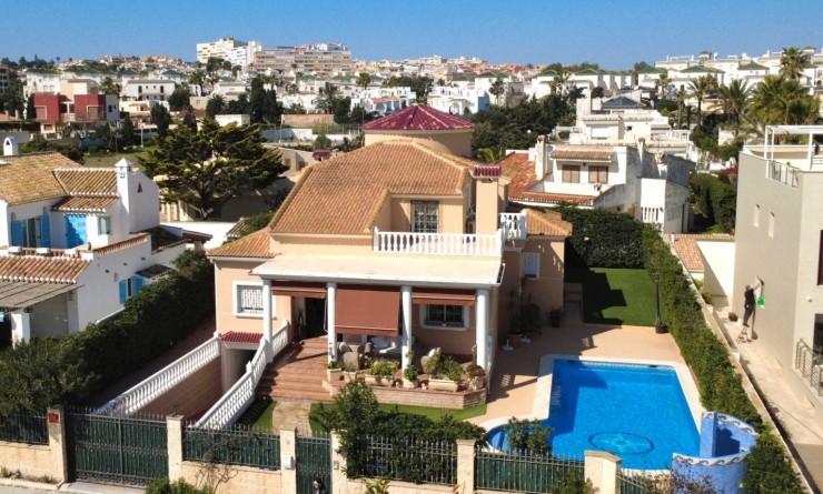 Wederverkoop - Detached villa - Torrevieja - Torrelamata - La Mata
