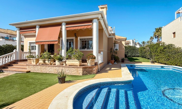 Wederverkoop - Detached villa - Torrevieja - Torrelamata - La Mata