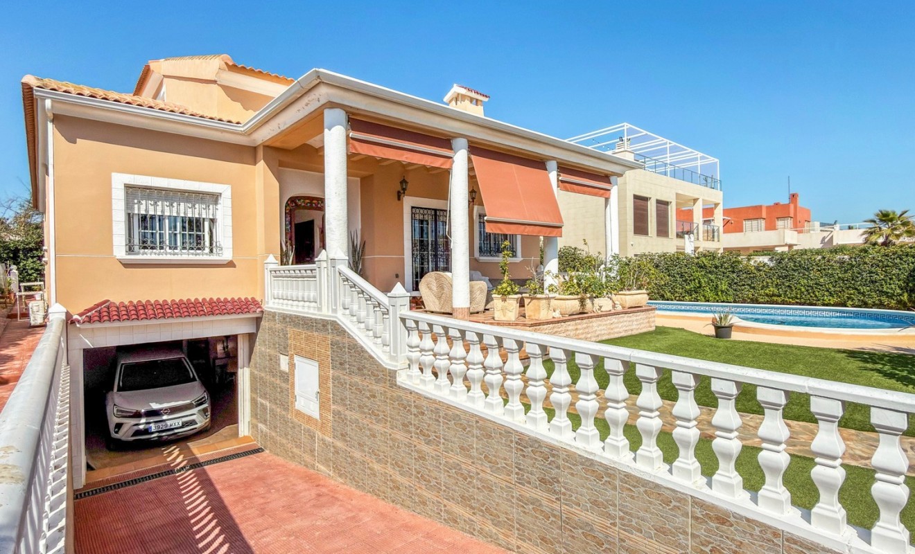 Wederverkoop - Detached villa - Torrevieja - Torrelamata - La Mata