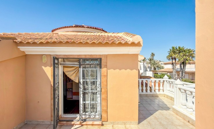 Wederverkoop - Detached villa - Torrevieja - Torrelamata - La Mata