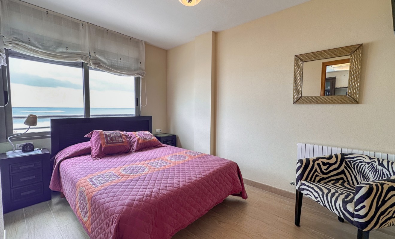 Wederverkoop - Apartment / flat - Torrevieja - Playa de los Locos